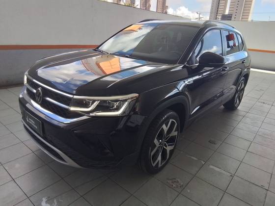 VOLKSWAGEN TAOS 1.4 250 TSI TOTAL FLEX HIGHLINE AUTOMÁTICO